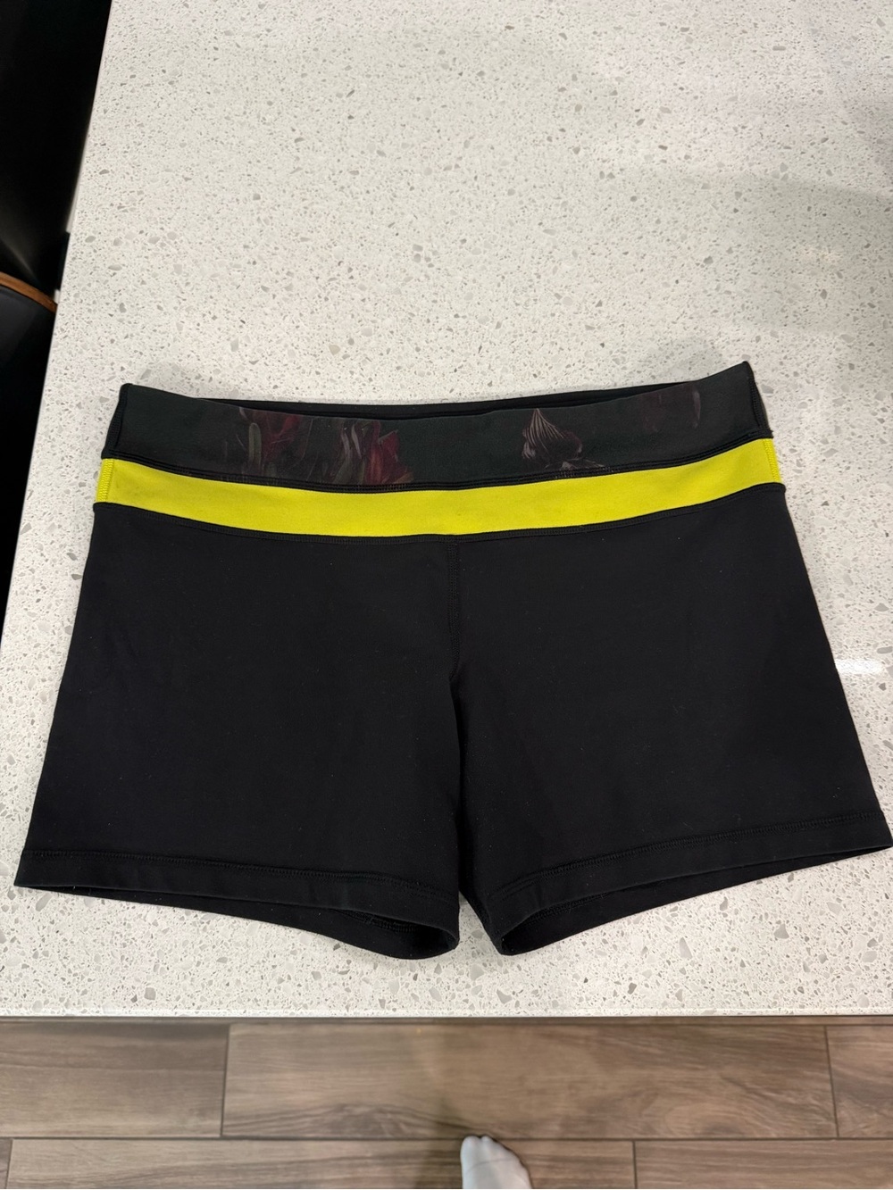 Reversible lululemon shorts size 10